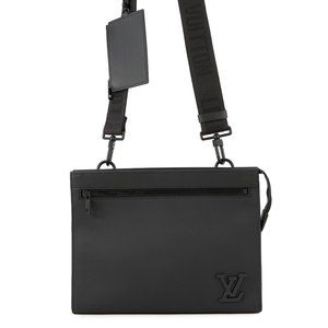 Louis Vuitton Voyage Aerogram Leather Shoulder Bag M59329, Black